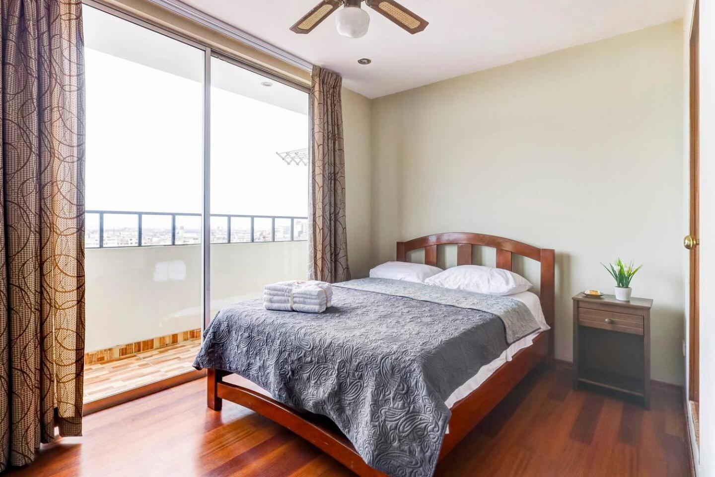 Apartamentos Estela En Alameda Colonial - 5Km Aeropuerto Jorge Chavez Lima Extérieur photo